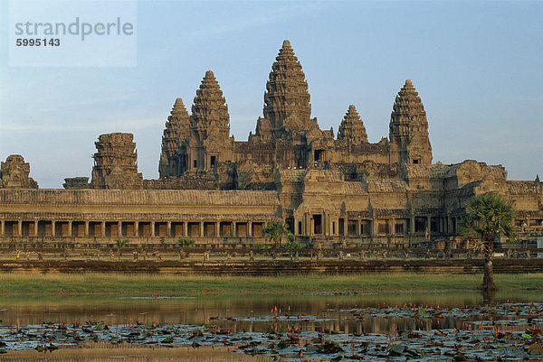 Angkor Wat Tempel am Abend  UNESCO Weltkulturerbe  Siem Reap  Kambodscha  Indochina  Südostasien  Asien