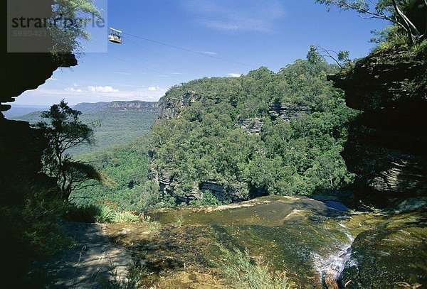 Oben die Katoomba Falls am Rande des großen Kliff bei Katoomba  Blue Mountains  UNESCO-Weltkulturerbe  westlich von Sydney  New South Wales (NSW)  Australien  Pazifik