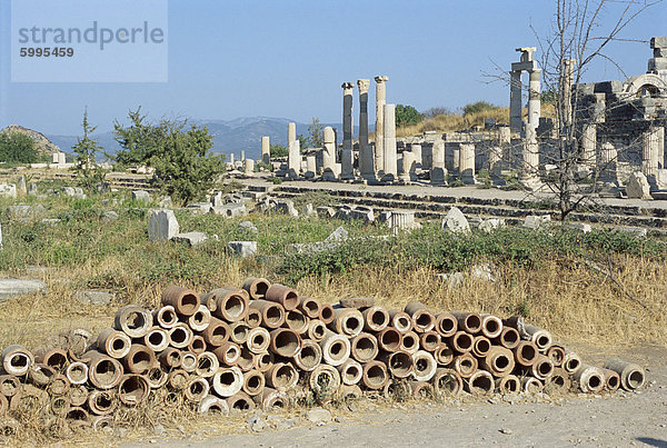 Fallrohre  2000 Jahre alt  Ausgrabungsstätte  Ephesus  Anatolien  Türkei  Kleinasien