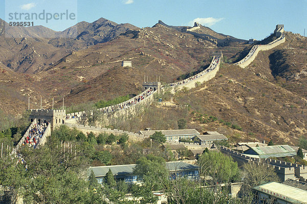 Die chinesische Mauer  UNESCO-Weltkulturerbe  in der Nähe von Peking  China  Asien