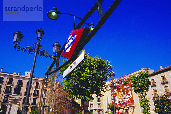 Metro Schilder  Madrid  Spanien