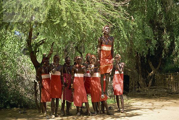 Samburu tanzen  Kenia  Ostafrika  Afrika