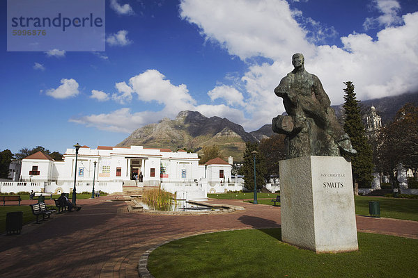 Jan Christiaan Smuts Statue vor der National Gallery  Firma ist Gärten  City Bowl  Cape Town  Western Cape  Südafrika  Afrika