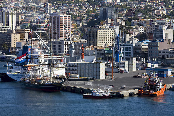 Hafen von Valparaiso  Chile  Südamerika