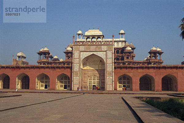 Akbar Mausoleum  erbaut 1602 von Akbar  Sikandra  Agra  Uttar Pradesh  Indien  Asien