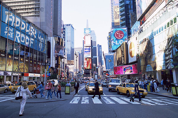 Times Square  New York  New York State  Vereinigten Staaten von Amerika  Nordamerika