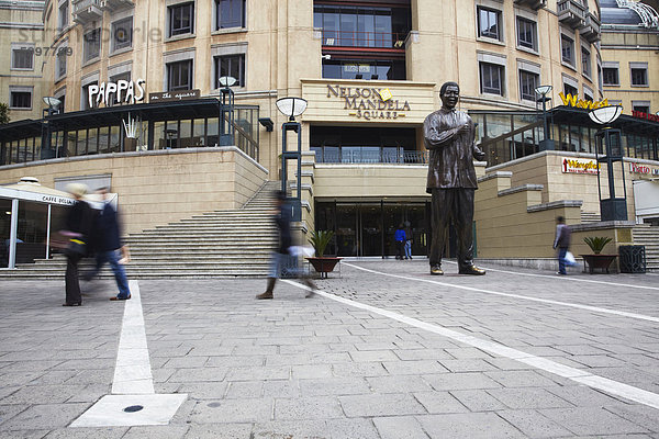 Bummeln durch Nelson Mandela Square  Sandton  Johannesburg  Gauteng  Südafrika  Afrika