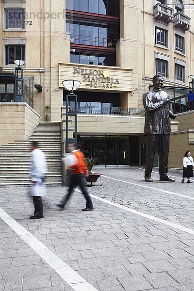 Bummeln durch Nelson Mandela Square  Sandton  Johannesburg  Gauteng  Südafrika  Afrika