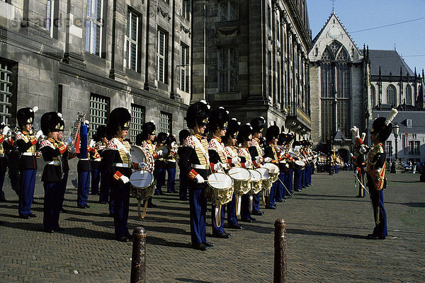 Wachen-Band  Königspalast  Dam Square  Amsterdam  Holland  Europa