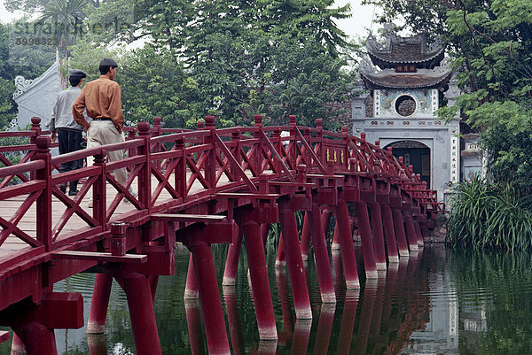 Ngoc Son Tempel Brücke  Hoan Kiem See  Hanoi  Vietnam  Indochina  Südostasien  Asien