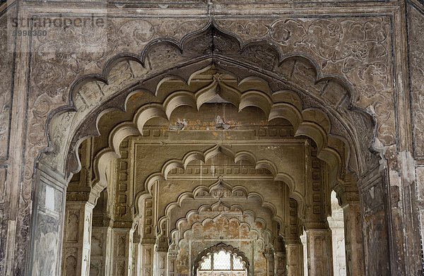 Die Bögen des Diwan-i-Aam  Red Fort  UNESCO Weltkulturerbe  Old Delhi  Indien  Asien