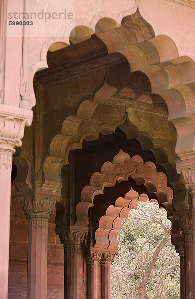Die Bögen des Diwan-i-Aam  Red Fort  Old Delhi  Indien  Asien