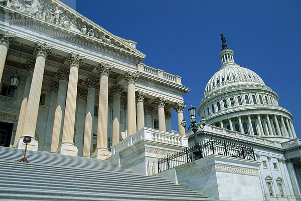 Kolonnaden und die Kuppel des Kapitols in Washington D.C.  Vereinigte Staaten von Amerika  Nordamerika