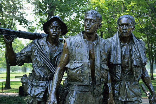 Nahaufnahme der Statuen auf das Vietnam Veterans Memorial in Washington D.C.  Vereinigte Staaten von Amerika  Nordamerika