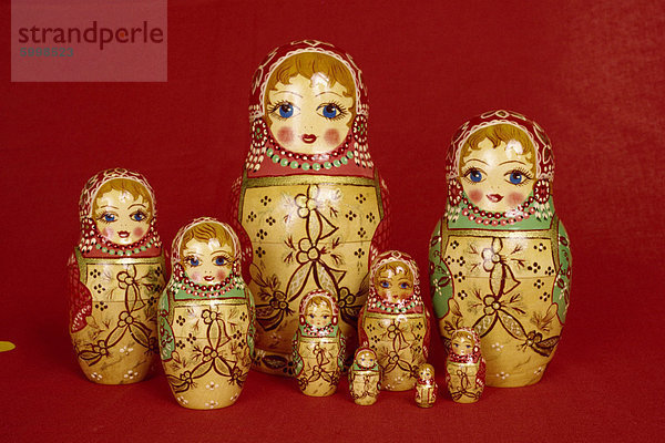 Typische russische Puppen für Verkauf  Russland  Europa