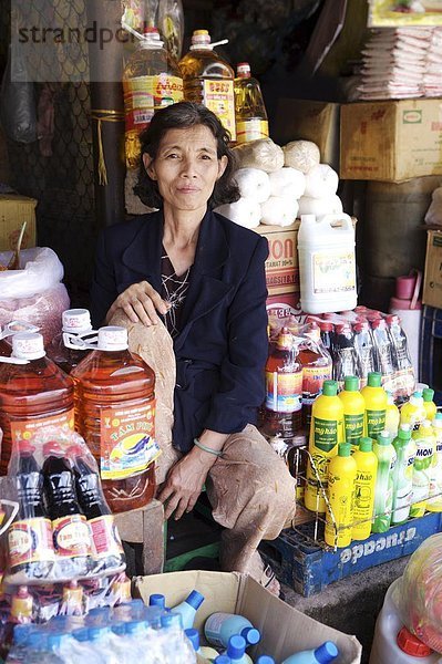 Trader bei den Dong Ba Markt  Hue  Vietnam  Indochina  Südostasien  Asien