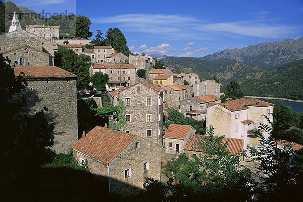Tolla Dorf und dam  Korsika  Frankreich  Europa