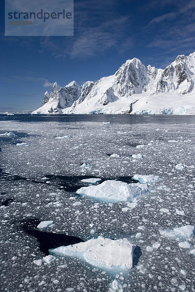 Lemaire-Kanal  Weddell-Meer  Antarktische Halbinsel  Antarktis  Polarregionen