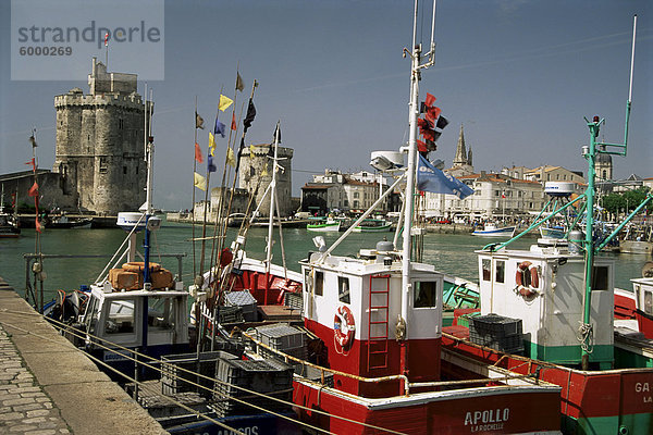Fischerboote im Hafen  La Rochelle  Poitou-Charentes  Frankreich  Europa