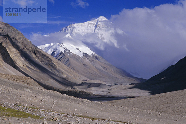 Nordseite des Mount Everest  von Rongpu-Kloster  Zentral-Tibet  Tibet  China  Asien