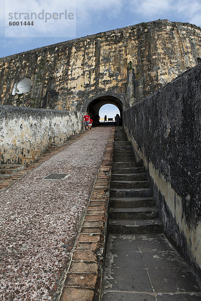 Castillo San Felipe del Morro  alte spanische Festung  UNESCO Weltkulturerbe  San Juan  Puerto Rico  Karibik  Caribbean  Mittelamerika