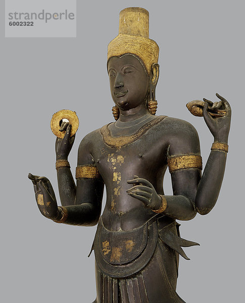 Bronze Vishnu  umgewandelt in Sukhothai im 14. Jahrhundert  Nationalmuseum Bangkok  Thailand  Südostasien  Asien