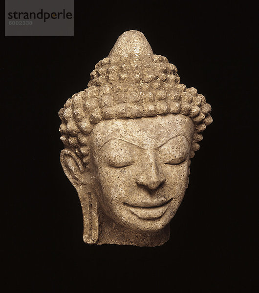 Ein Jahrhundert Davaravati Buddha Kopf  ausgegraben in Chedi Chula Paton  Nakhom Pathom  Nationalmuseum Bangkok  Thailand  Südostasien  Asien