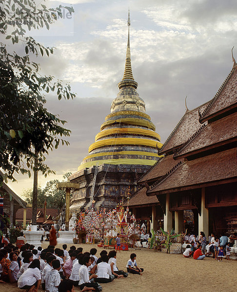 Open-seitig Wihaan während des Festivals am Wat Phra  die Luang  Lampang  Thailand  Südostasien  Asien