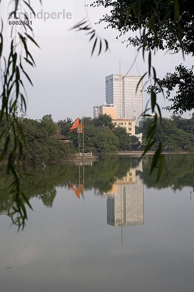 Ansicht am Hoan Kiem See  Hanoi  Vietnam  Indochina  Südostasien  Asien