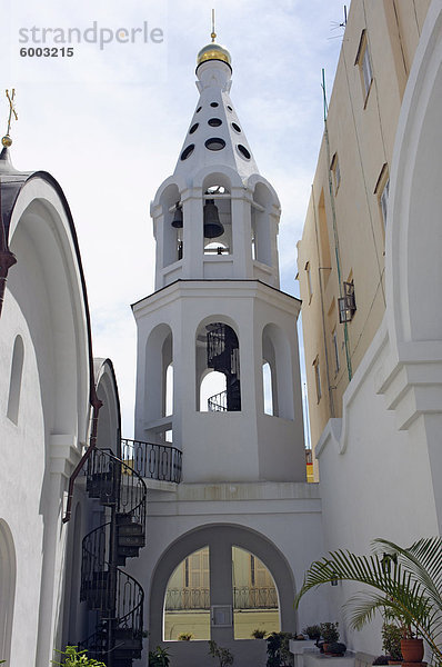 Glockenturm der neu gebaute Russisch-Orthodoxe Kathedrale im historischen Zentrum  Habana Vieja (Altstadt von Havanna)  Havanna  Kuba  Westindische Inseln  Mittelamerika