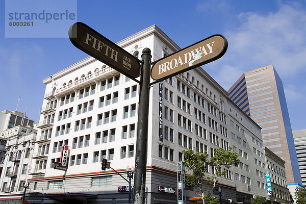 Der Fifth Avenue in Gaslamp Quarter  San Diego  California  Vereinigte Staaten von Amerika  Nordamerika