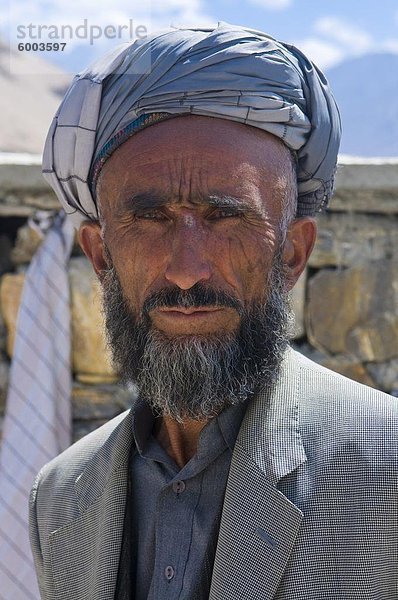 Porträt eines Mannes afghanischen Tadschikisch  Wakhan-Korridor  Ishkashim  auf Asien Grenze  Zentralasien  Afghanistan und Tadschikistan