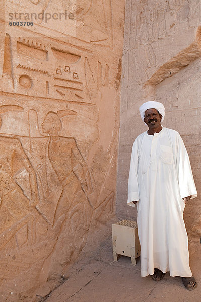 Anleitung im nubischen Denkmäler  Abu Simbel  Ägypten  Nordafrika  Afrika