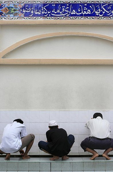 Waschen  bevor Gebete  Kampung Masjid Moschee  Kuala Lumpur  Malaysia  Südostasien  Asien