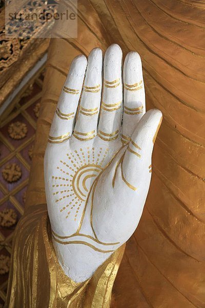 Hand des Buddha  Dharmikarama Tempel  Penang  Malaysia  Südostasien  Asien