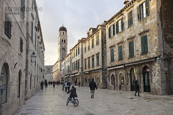 Stradun Straße  Altstadt  UNESCO Weltkulturerbe  Dubrovnik  Kroatien  Europa