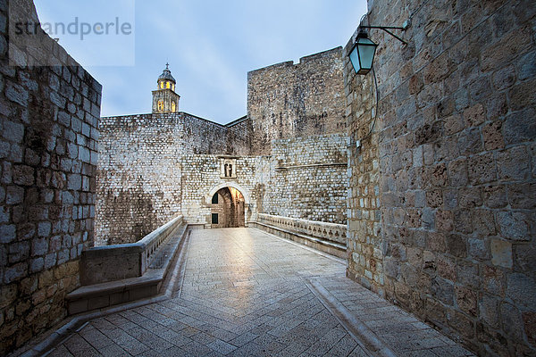 Stadtmauer  Dubrovnik  Kroatien  Europa