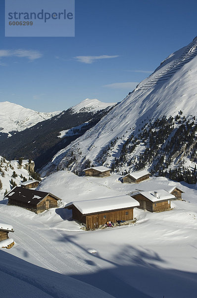 Hütten  Hintertuxer Gletscher  Skigebiet Mayrhofen  Zillertal Valley  österreichischen Tirol  Österreich  Europa