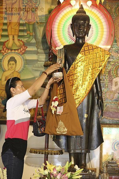 Buddhistische Zeremonie in einer Pagode  Siem Reap  Kambodscha  Indochina  Südostasien  Asien