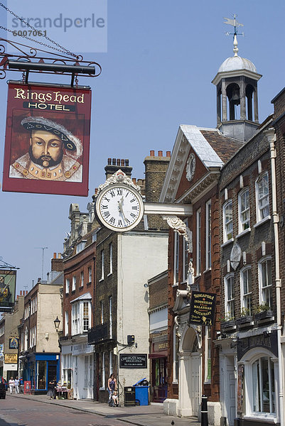 Die High Street  Rochester  Kent  England  Vereinigtes Königreich  Europa