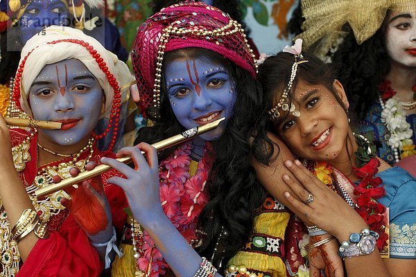 Kinder Janmashtami Festival (Krishna Geburtstag) bei Bhaktivedanta Manor ISKCON (Hare Krishna) Tempel  Watford  Hertfordshire  England  Vereinigtes Königreich  Europa