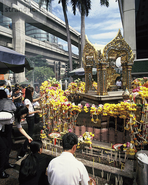 Erawan Schrein in Bangkok  Thailand  Südostasien  Asien