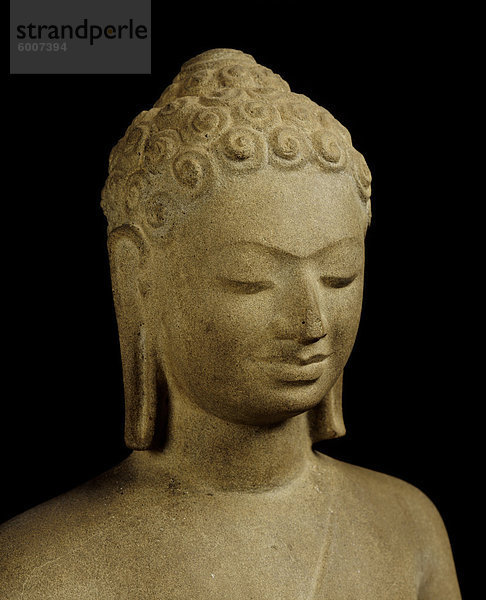 Budddha von Tuol Ta Hoy  Khmer Kunst aus dem 7. Jahrhundert  Nationales Museum von Phnom Penh  Kambodscha  Indochina  Südostasien  Asien