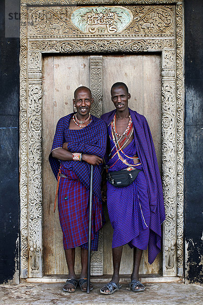 Maasai Stammesmitgliedern auf der Insel Lamu  Kenia  Ostafrika  Afrika