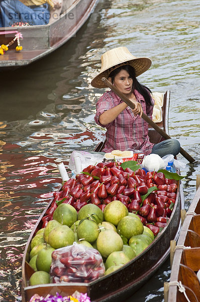 Damnoen Saduak schwimmende Markt  Thailand  Südostasien  Asien