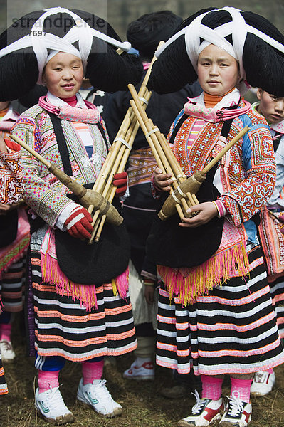 Lange Horn Miao-Frauen am Mond Festival Silvester in Sugao ethnische Dorf  Provinz Guizhou  China  Asien