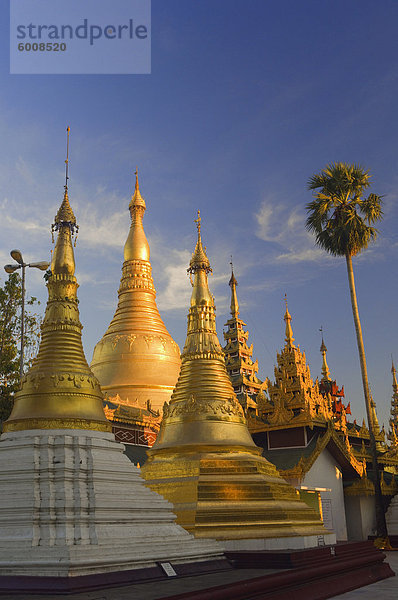 Shwedagon Pagode  Yangon (Rangoon)  Myanmar (Birma)  Asien