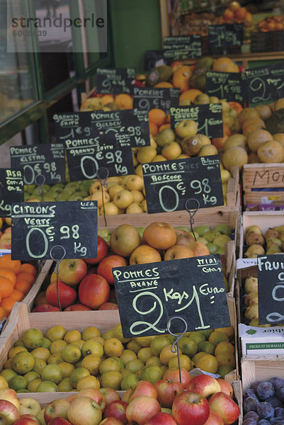 Obst und Gemüse-Shop  St. Omer  Pas De Calais  Frankreich  Europa