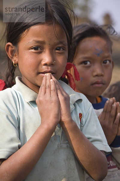 Dorfkinder  Sikles Trek  Pokhara  Nepal  Asien