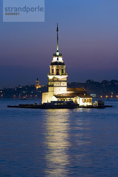Kizkulesi (Leanderturm)  den Bosporus  Istanbul  Türkei  Europa